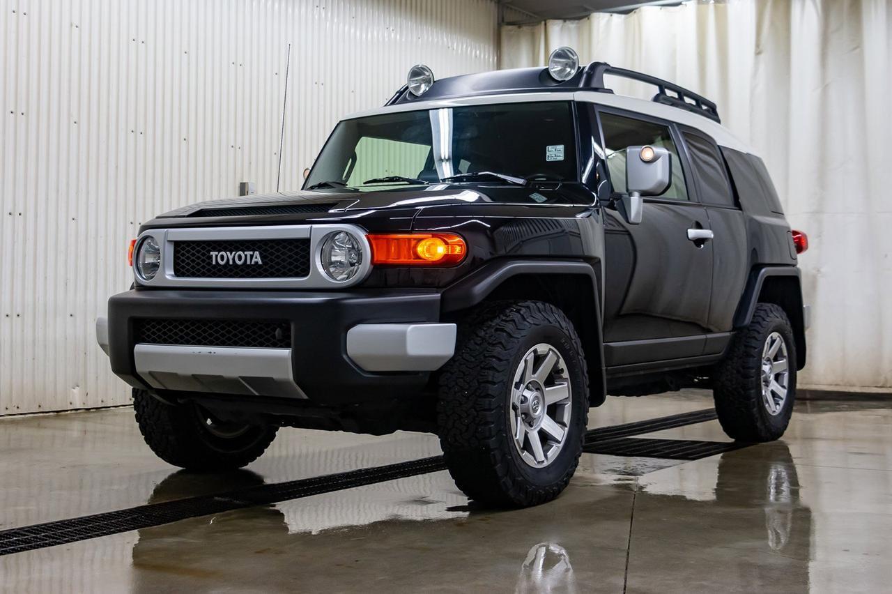 2014 Toyota FJ Cruiser 4x4 Off-Road BCam Red Deer AB