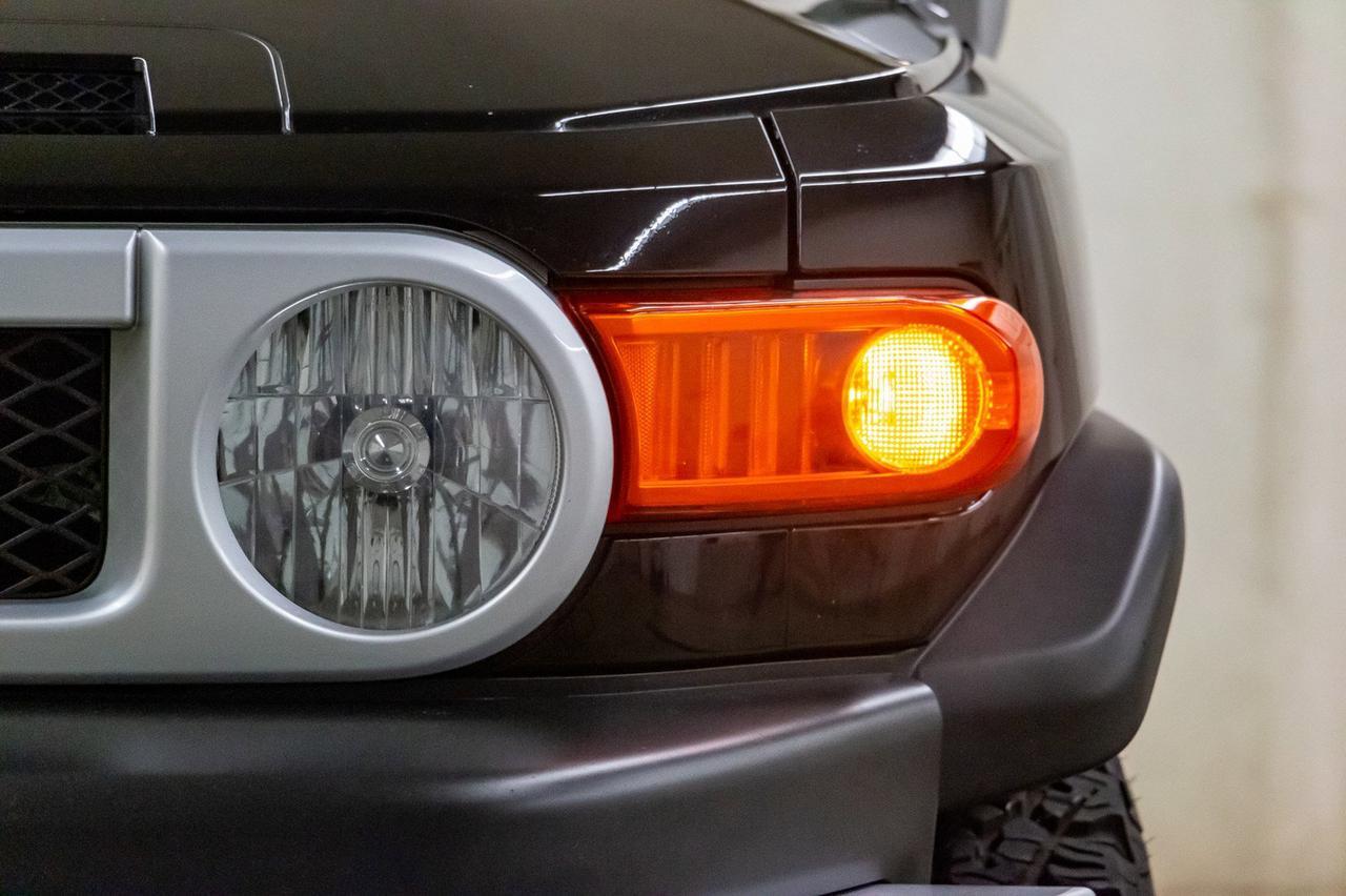 2014 Toyota FJ Cruiser 4x4 Off-Road BCam Red Deer AB