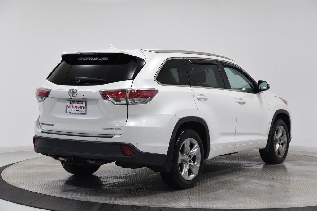 2014 Toyota Highlander Akron