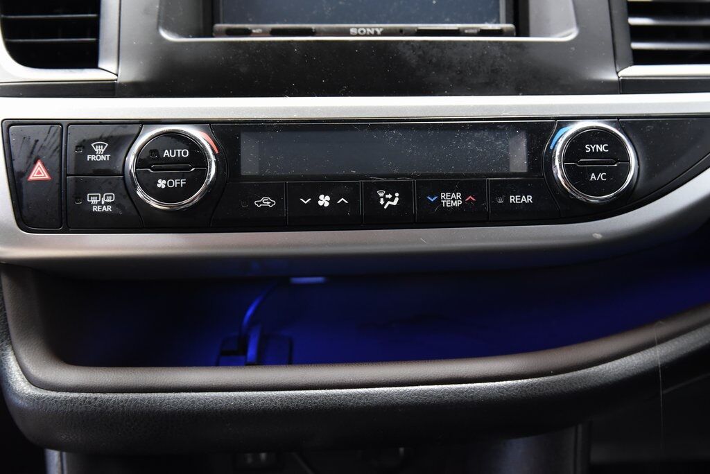 2014 Toyota Highlander Akron