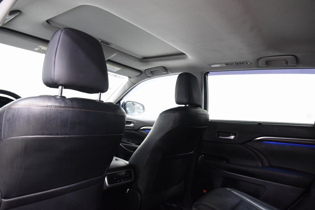 2014 Toyota Highlander Akron