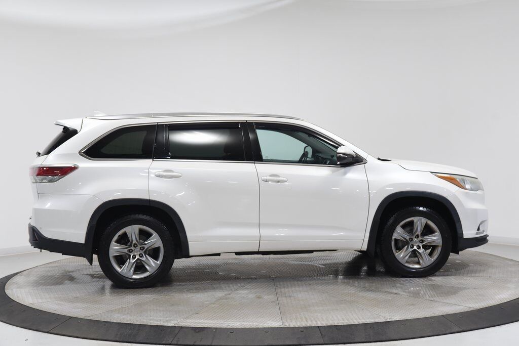 2014 Toyota Highlander Akron