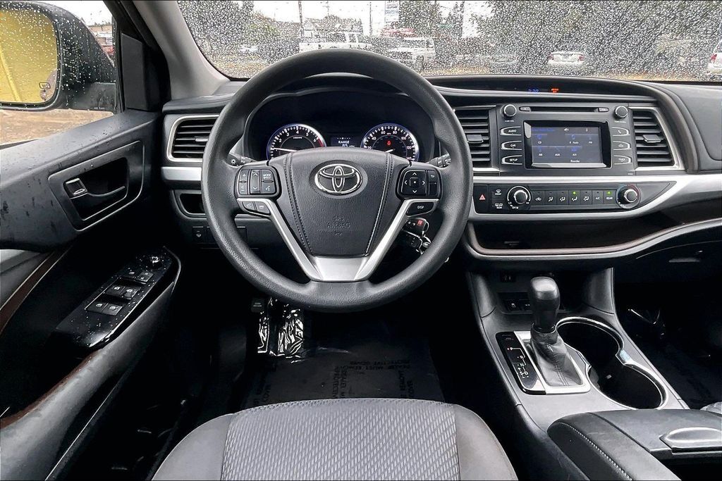 2014 Toyota Highlander LE OR