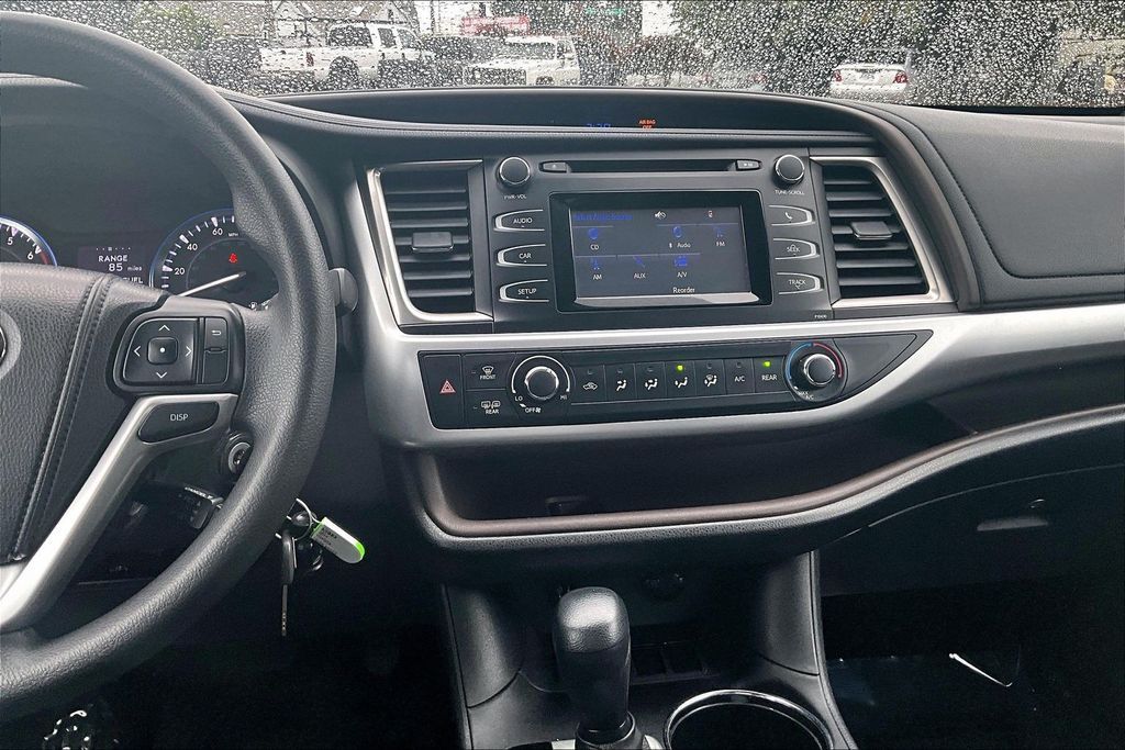 2014 Toyota Highlander LE OR