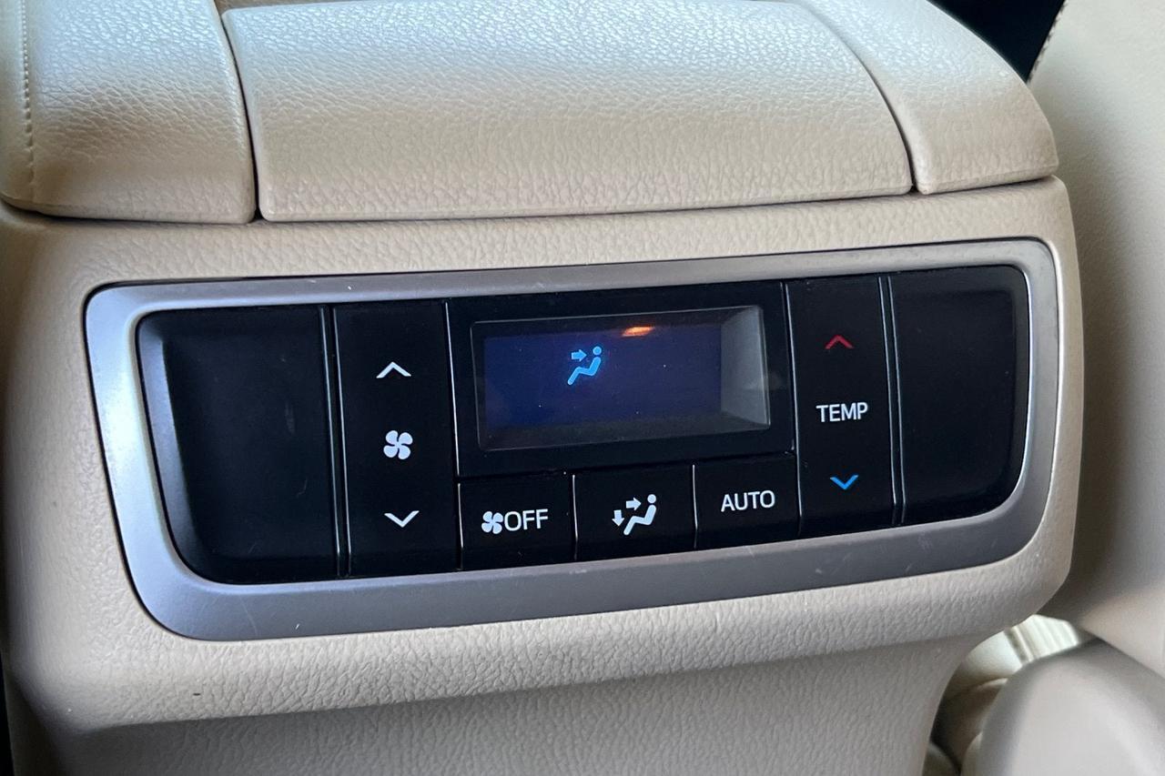 2014 Toyota Highlander LE Plus Roseville CA