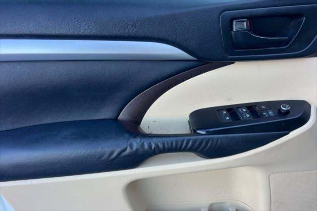 2014 Toyota Highlander LE Plus Roseville CA