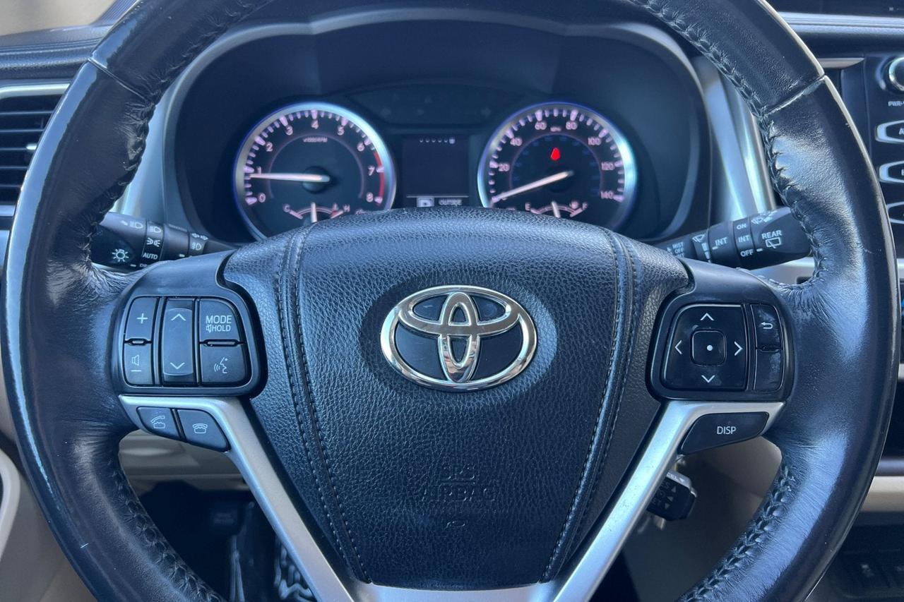 2014 Toyota Highlander LE Plus Roseville CA