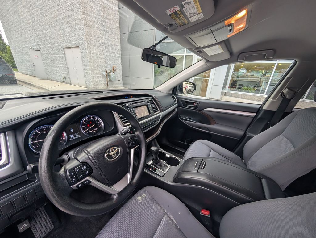 2014 Toyota Highlander LE Cockeysville MD