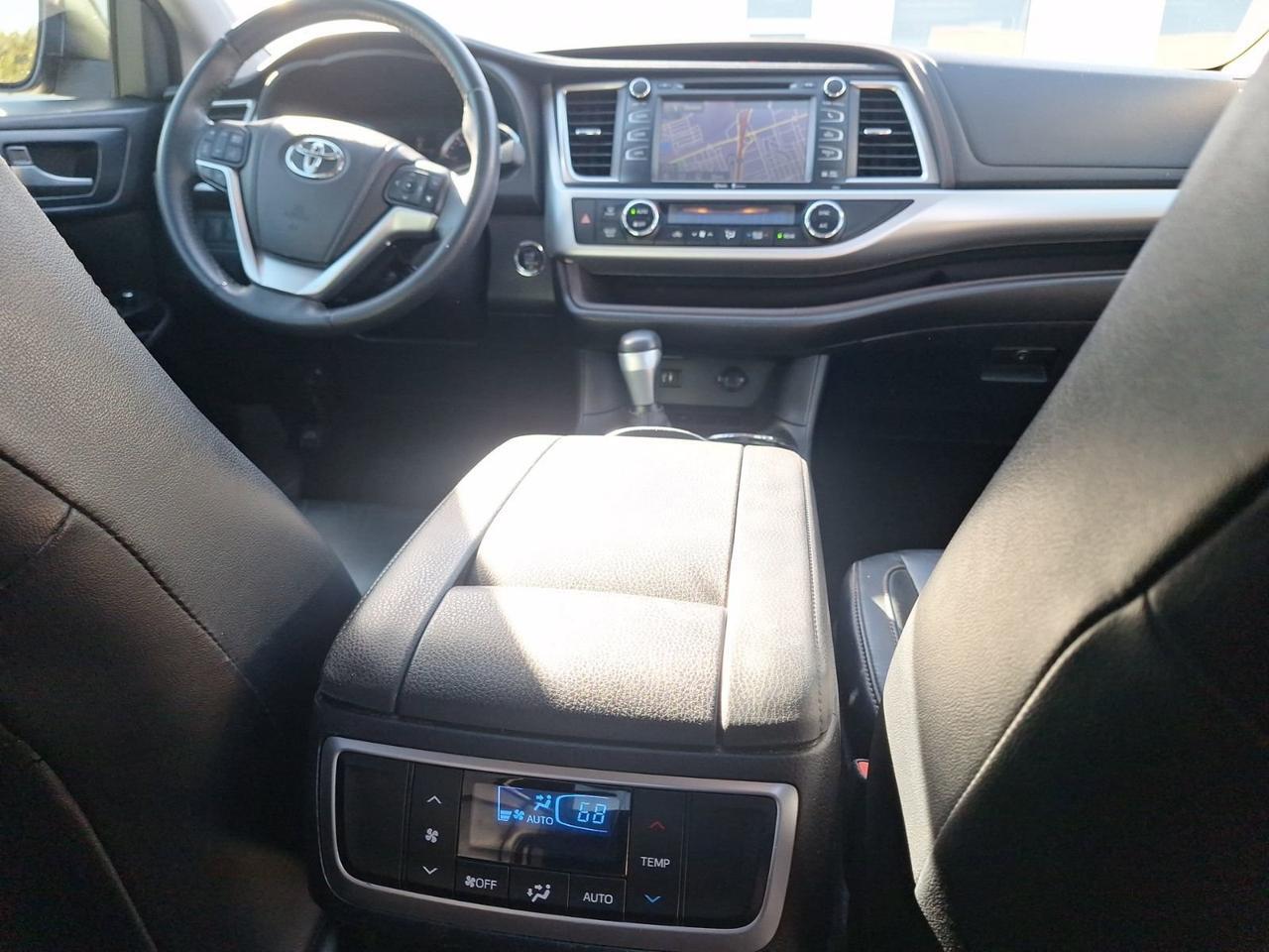 2014 Toyota Highlander XLE Hurst TX