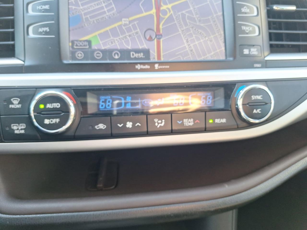 2014 Toyota Highlander XLE Hurst TX