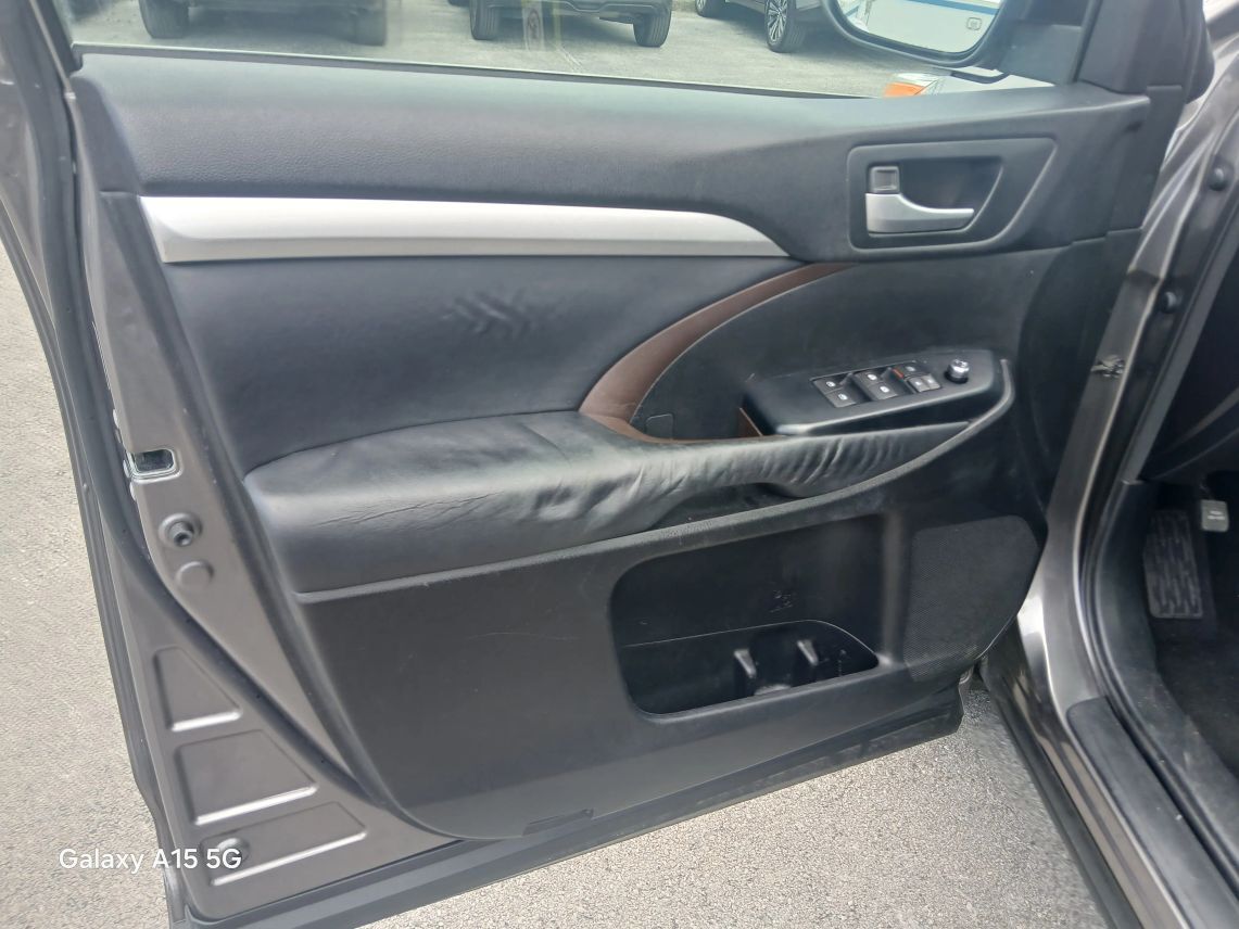 2014 Toyota Highlander XLE Sport Utility 4D Maitland FL