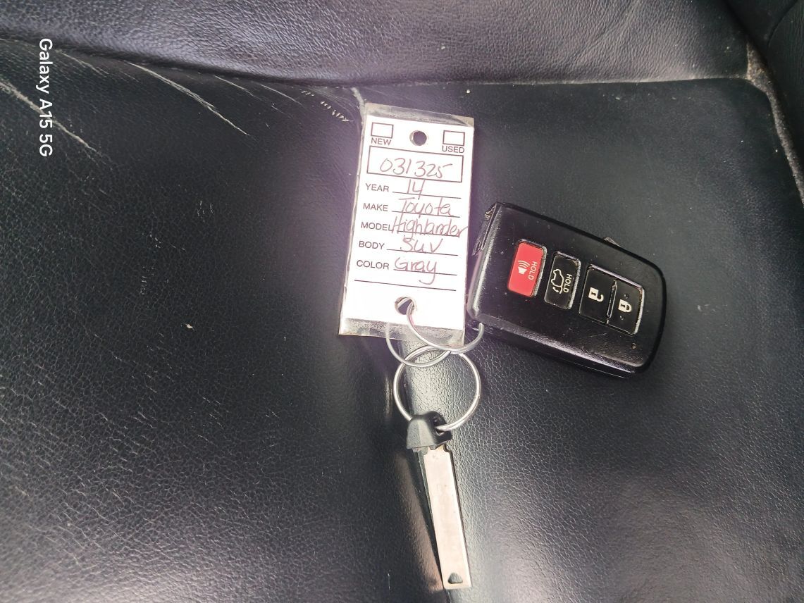 2014 Toyota Highlander XLE Sport Utility 4D Maitland FL