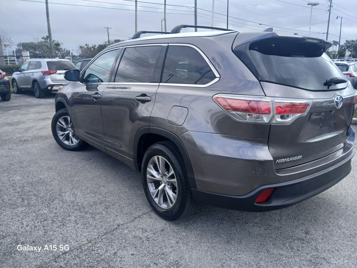 2014 Toyota Highlander XLE Sport Utility 4D Maitland FL