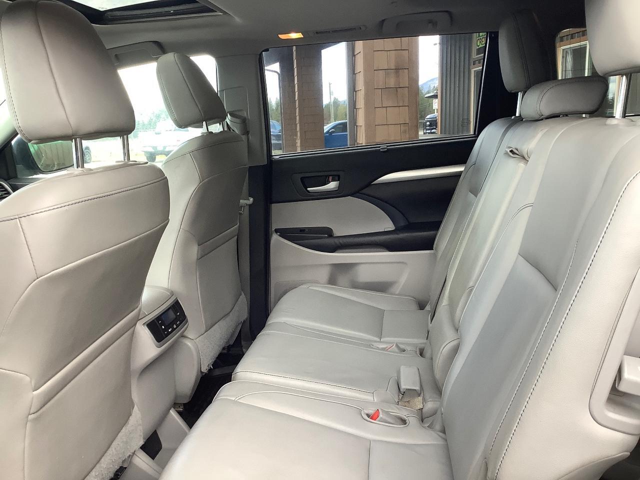 2014 Toyota Highlander XLE V6 Hayden ID