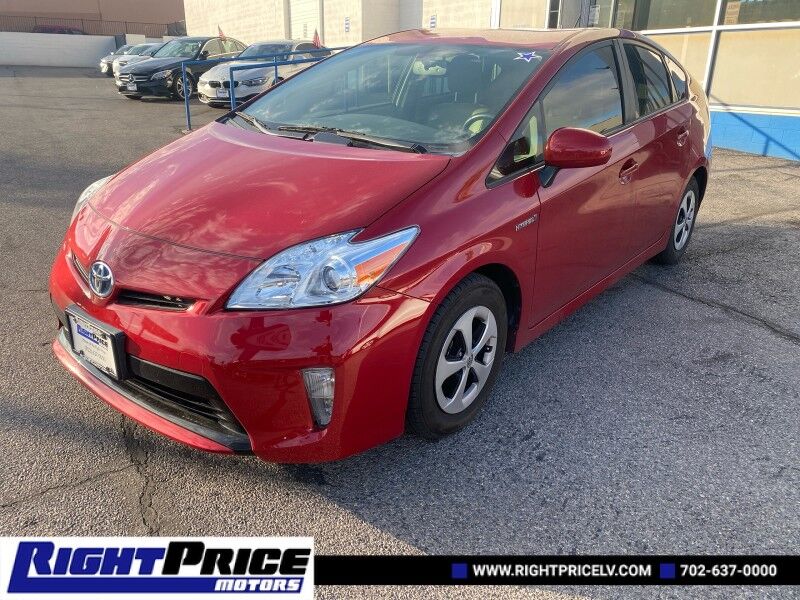 2014 Toyota Prius Four's photo
