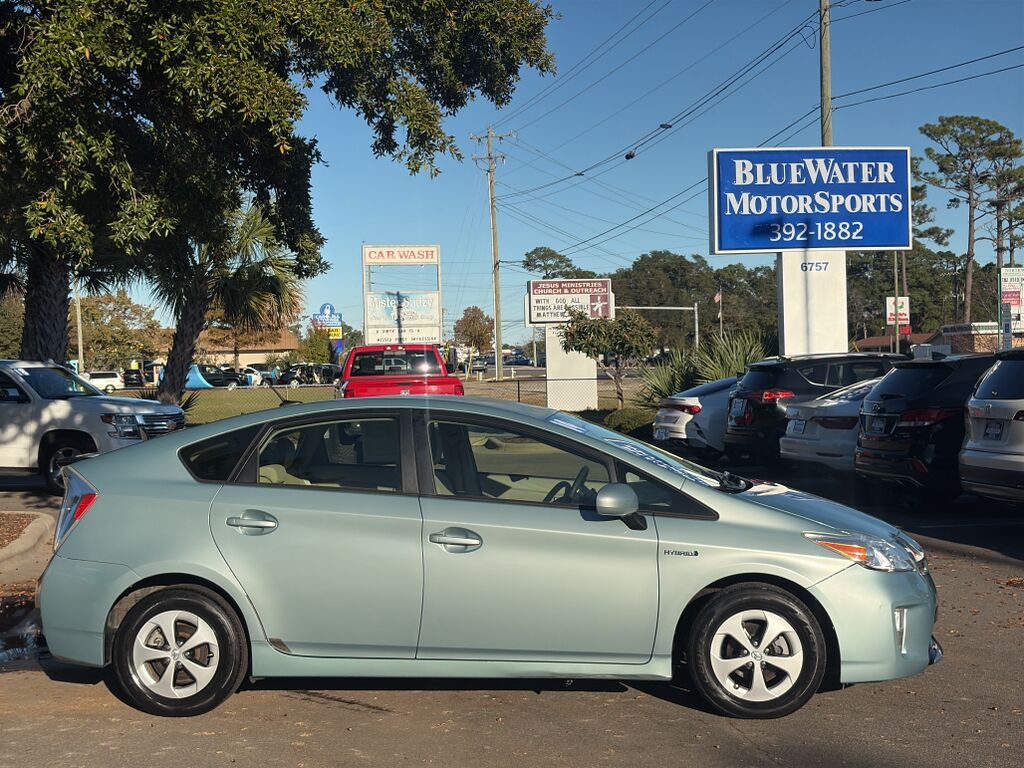 2014 Toyota Prius Three