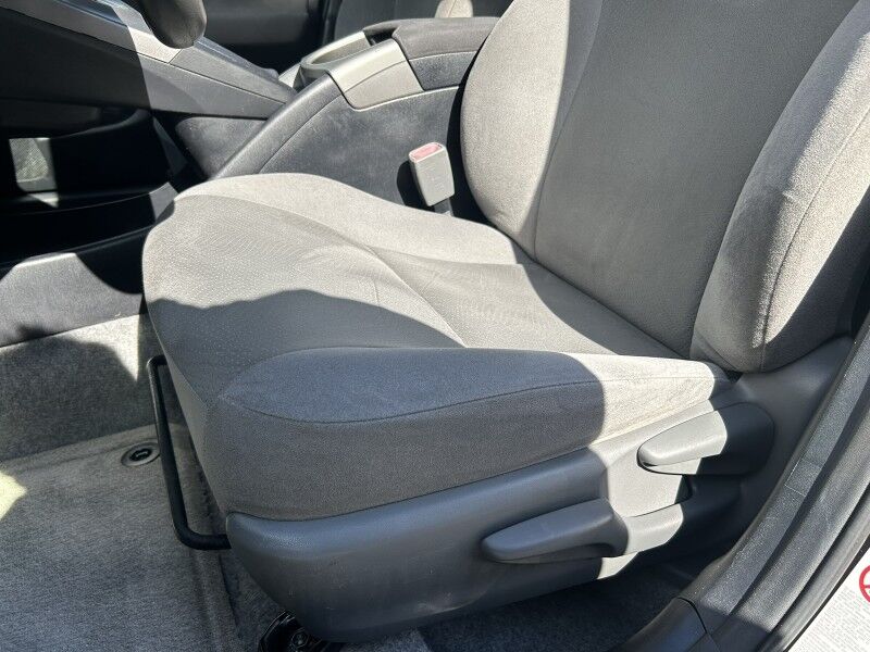 2014 Toyota Prius Two - 1 OWNER - 29 SERVICE RECORDS Webster MA
