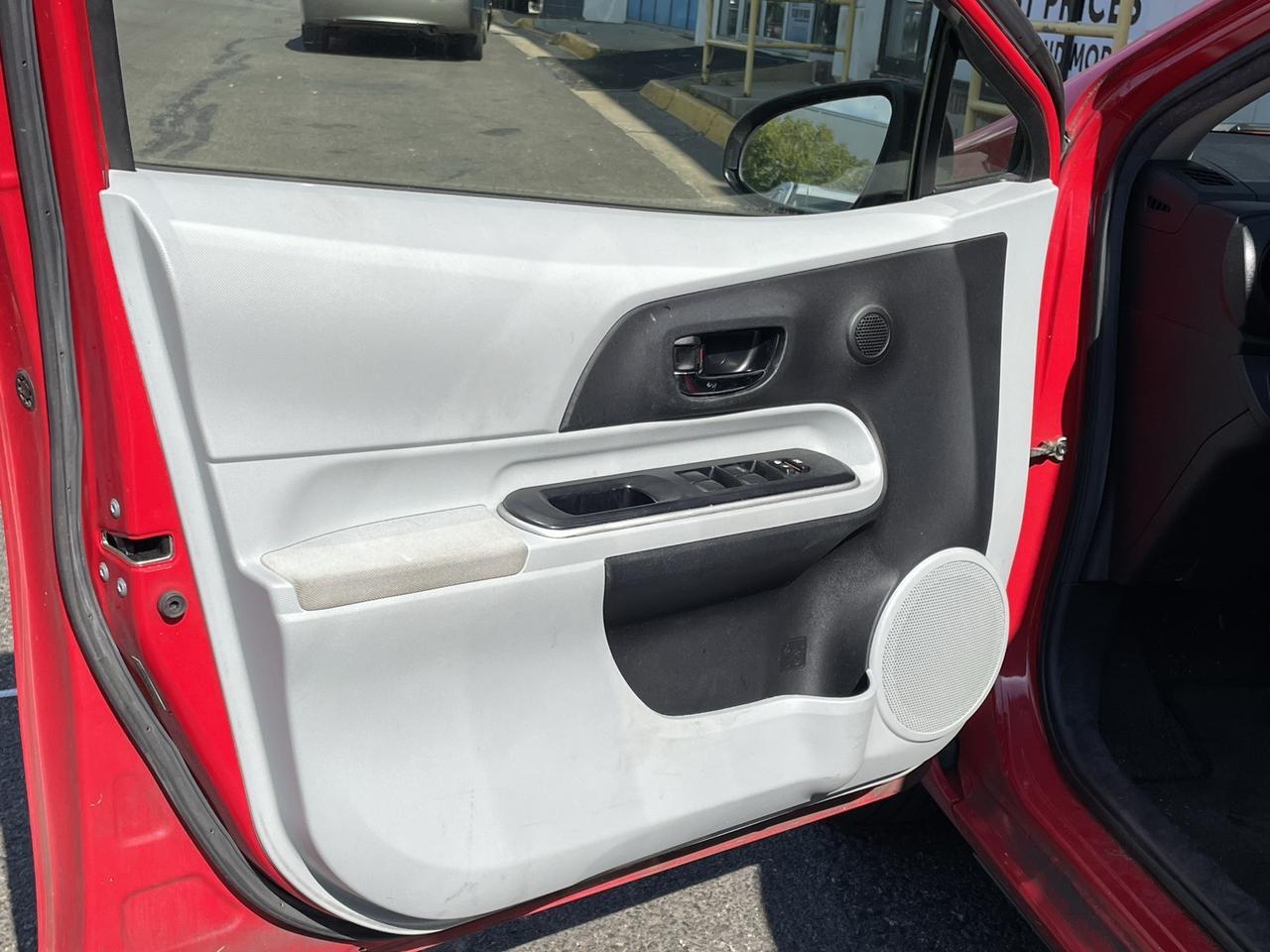 2014 Toyota Prius c Four Alexandria VA