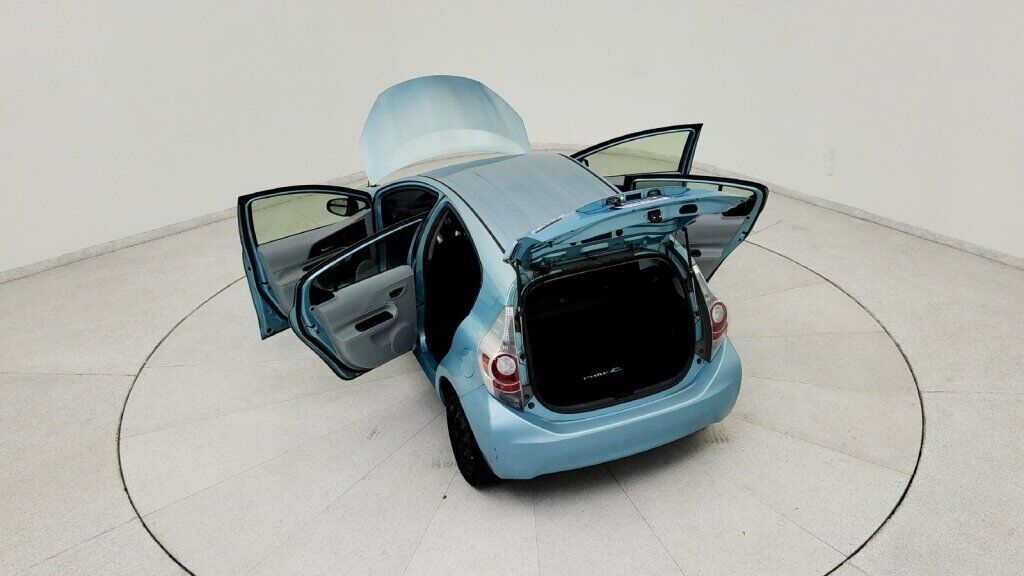 2014 Toyota Prius c Two Laurel MD
