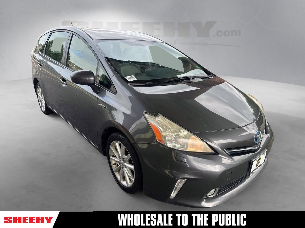 2014 Toyota Prius v Five