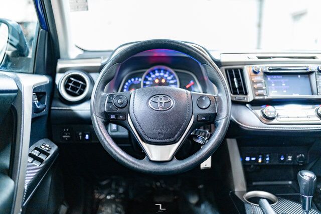 2014 Toyota RAV4 AWD XLE Roof BCam Red Deer AB