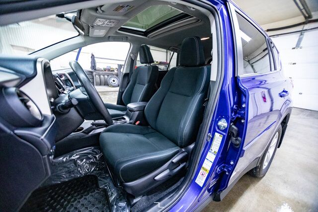 2014 Toyota RAV4 AWD XLE Roof BCam Red Deer AB