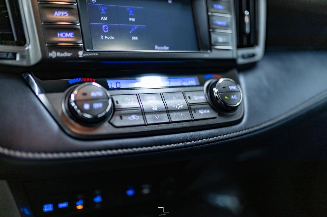 2014 Toyota RAV4 AWD XLE Roof BCam Red Deer AB