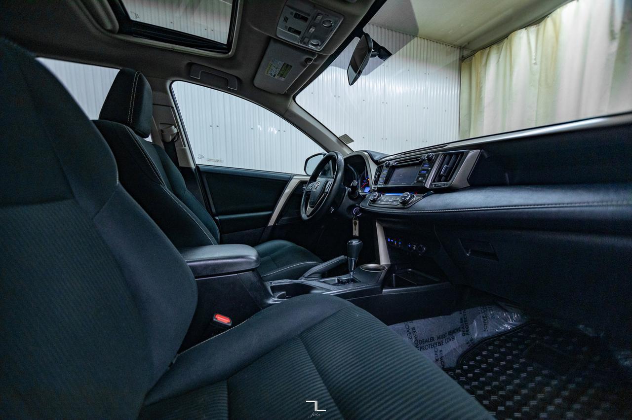 2014 Toyota RAV4 AWD XLE Roof BCam Red Deer AB