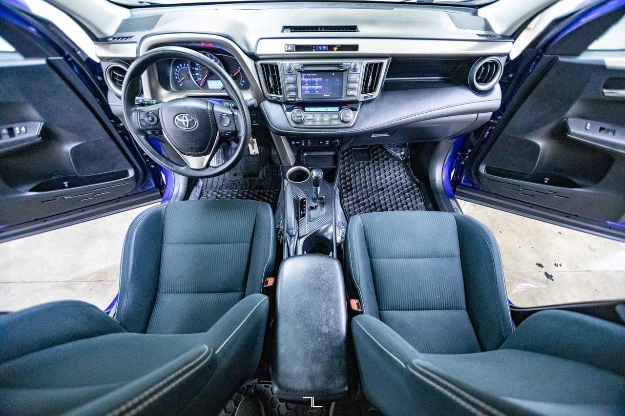 2014 Toyota RAV4 AWD XLE Roof BCam Red Deer AB