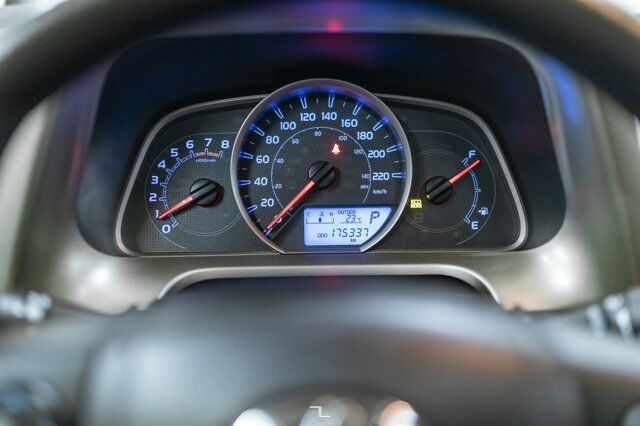 2014 Toyota RAV4 AWD XLE Roof BCam Red Deer AB