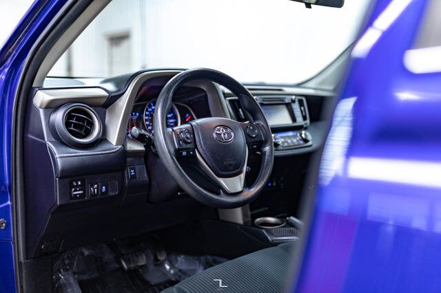 2014 Toyota RAV4 AWD XLE Roof BCam Red Deer AB