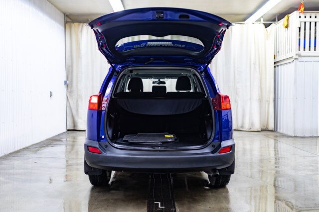 2014 Toyota RAV4 AWD XLE Roof BCam Red Deer AB
