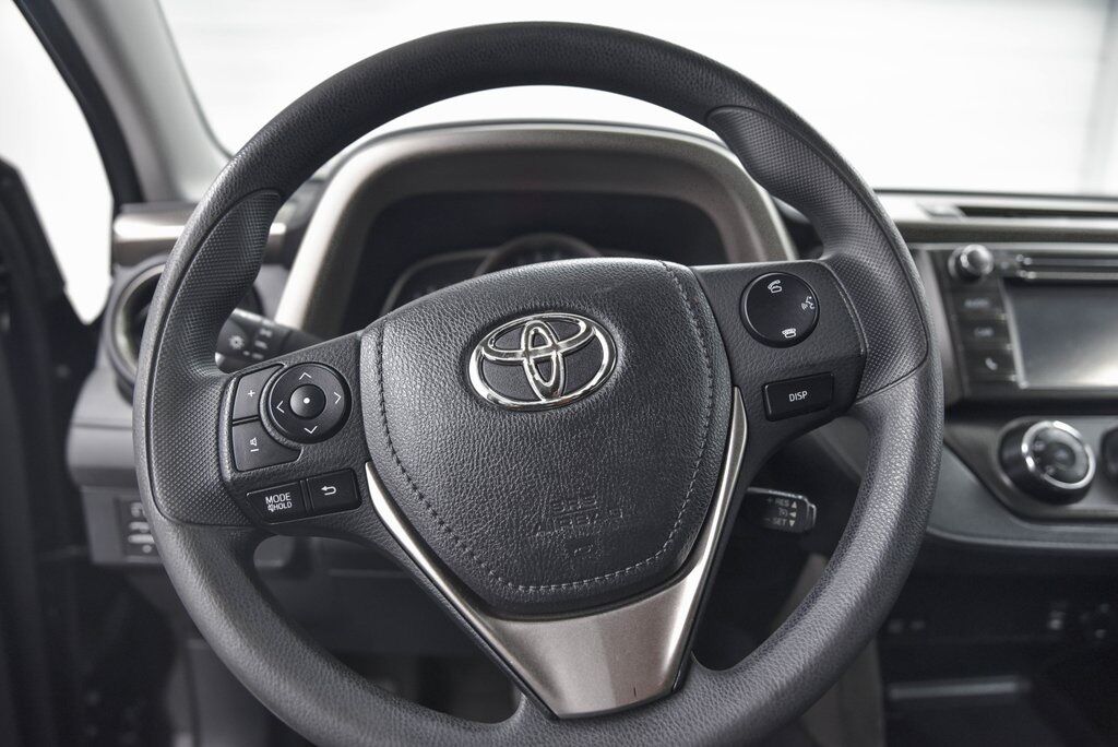 2014 Toyota RAV4 LE Akron OH