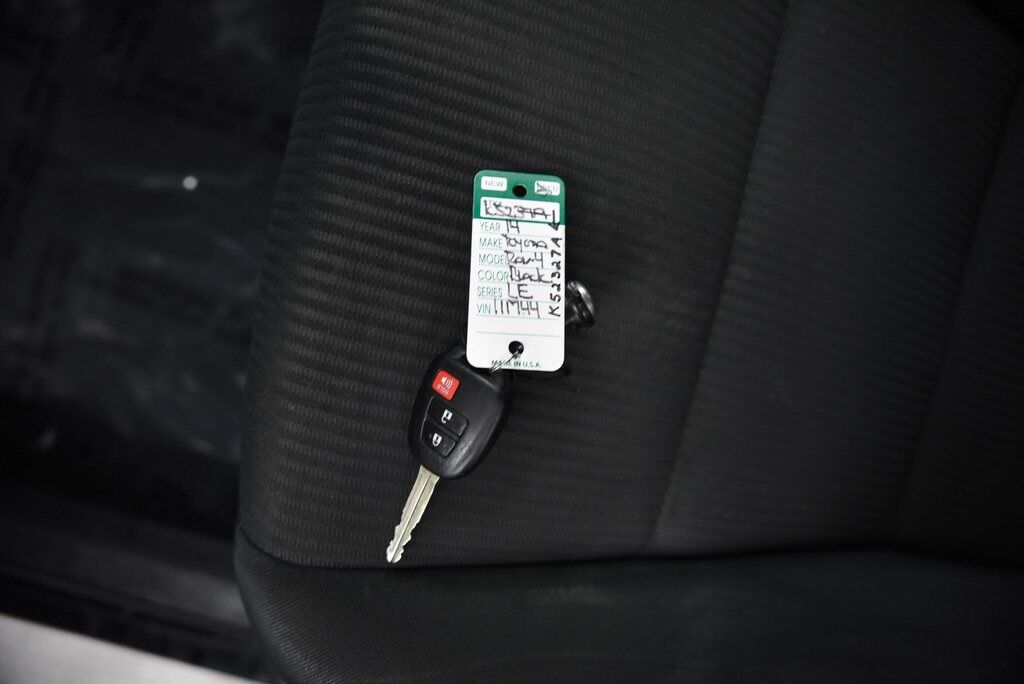 2014 Toyota RAV4 LE Akron OH