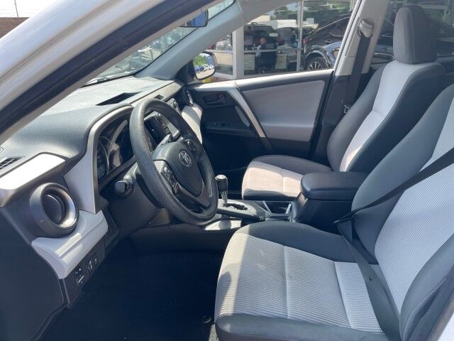 2014 Toyota RAV4 LE Cleveland OH