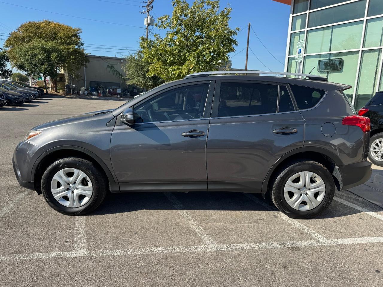 2014 Toyota RAV4 LE FWD