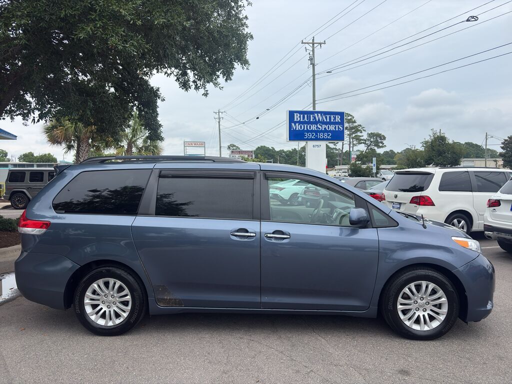 2014 Toyota Sienna