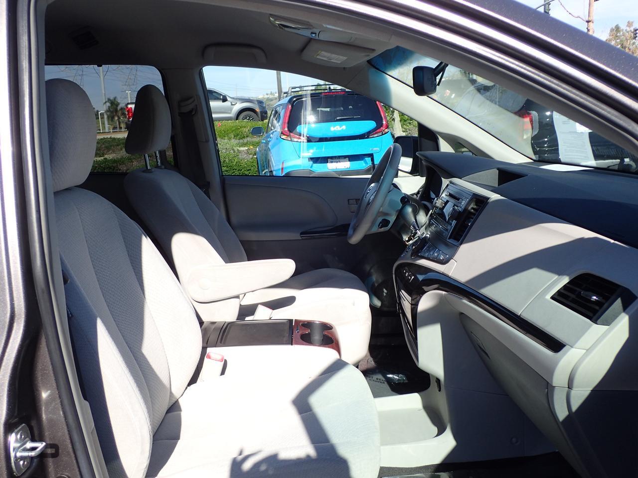 2014 Toyota Sienna LE Anaheim CA