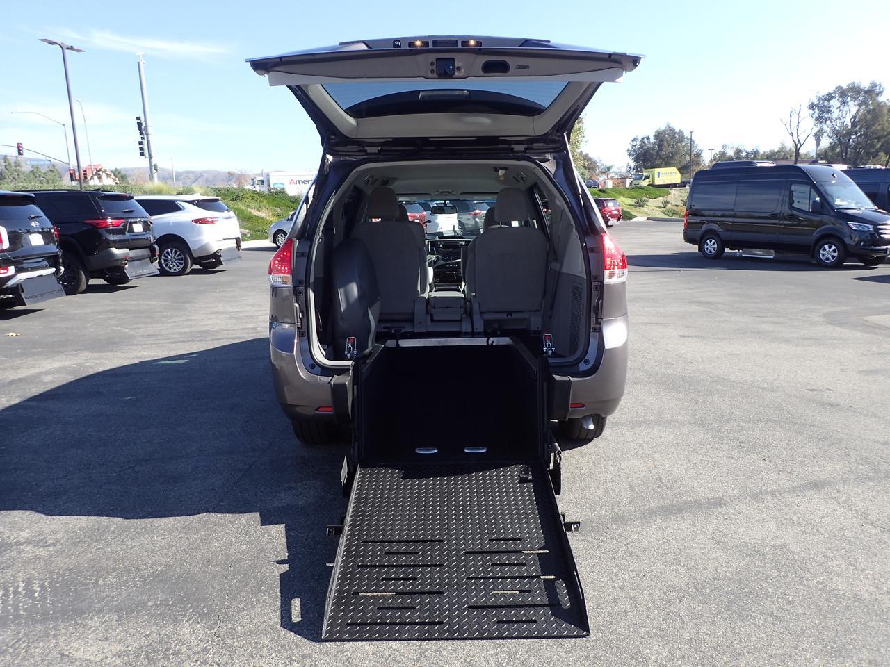 2014 Toyota Sienna LE Anaheim CA