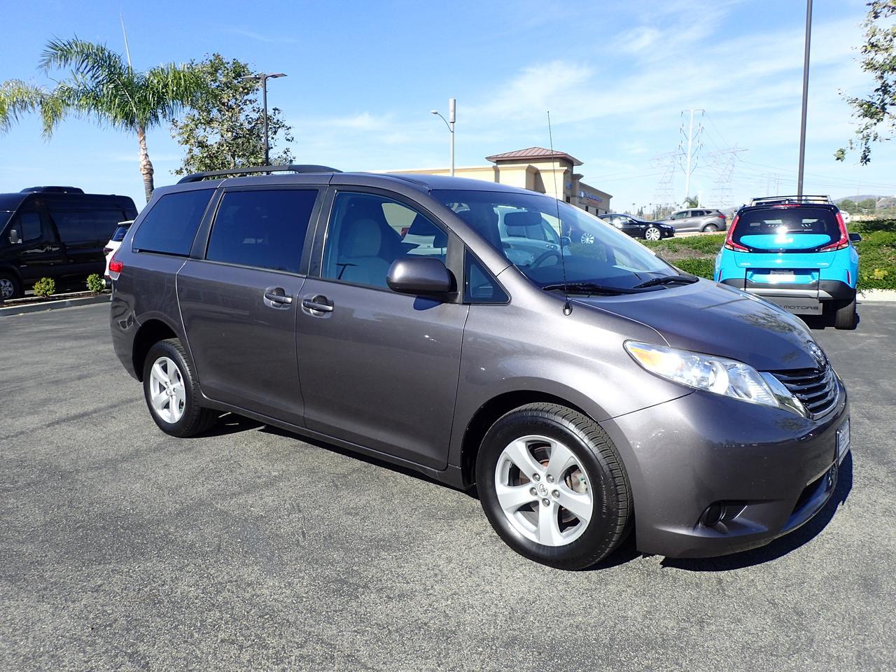 2014 Toyota Sienna LE