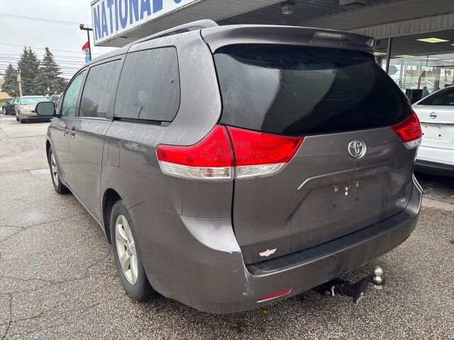 2014 Toyota Sienna LE Cleveland OH
