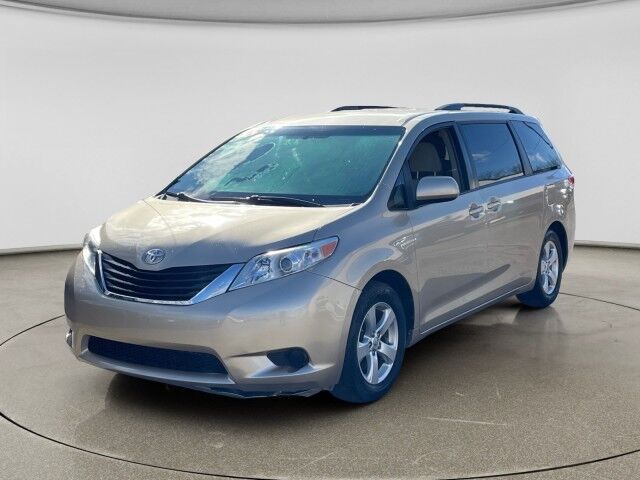 2014 Toyota Sienna LE