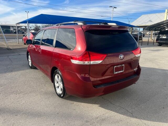 2014 Toyota Sienna LE Gainesville TX 2014 Toyota Sienna LE Gainesville TX