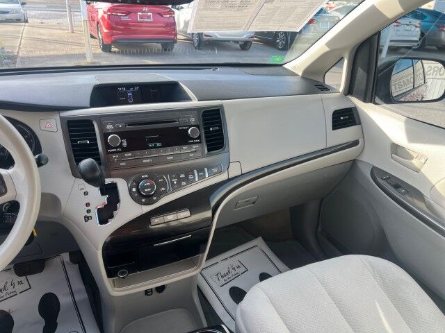 2014 Toyota Sienna LE Gainesville TX 2014 Toyota Sienna LE Gainesville TX