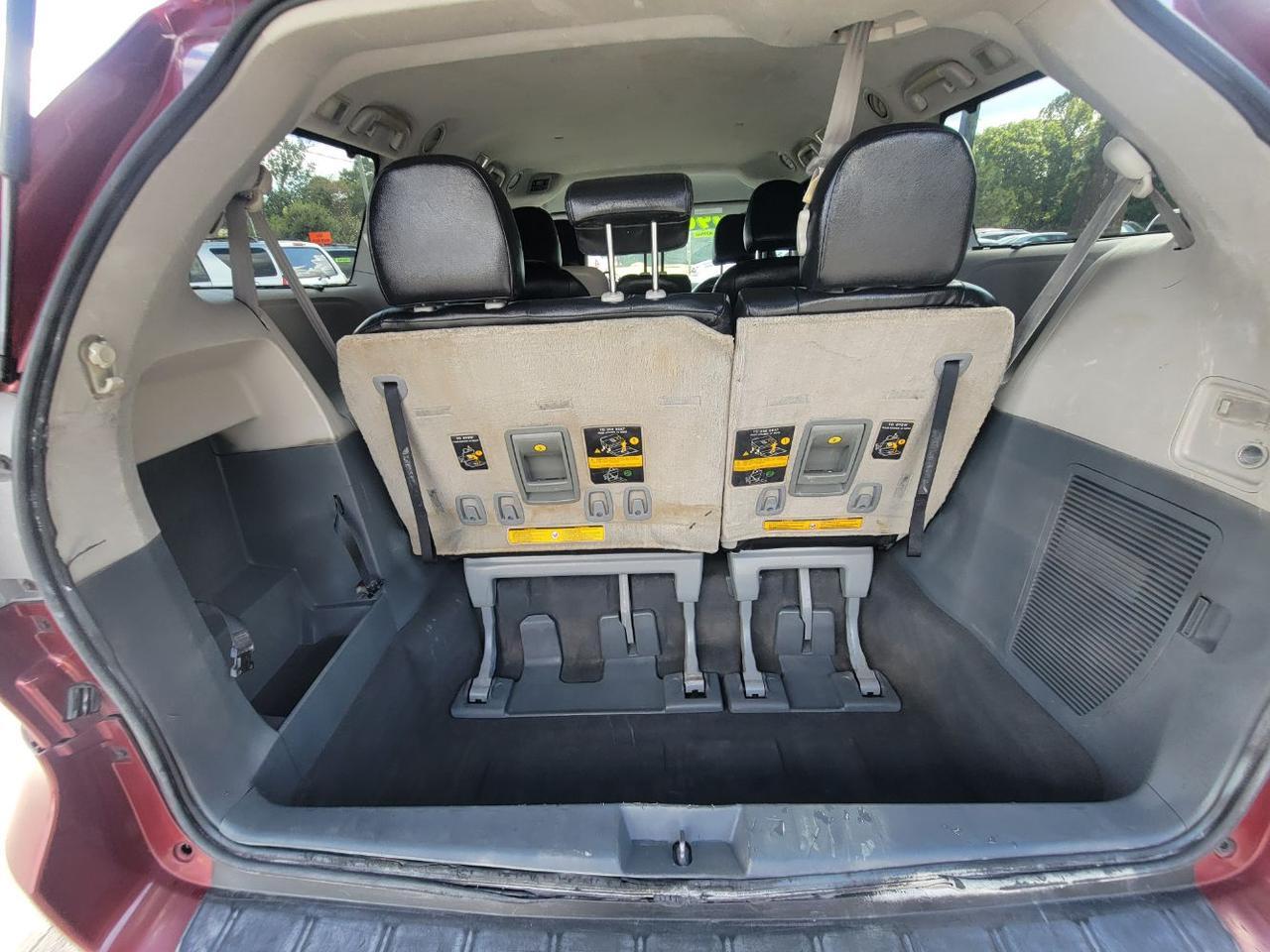 2014 Toyota Sienna LE V6 7 Passenger Auto Access Seat | LE V6 8 Passenger | LE V6 7 Passenger Hardeeville SC