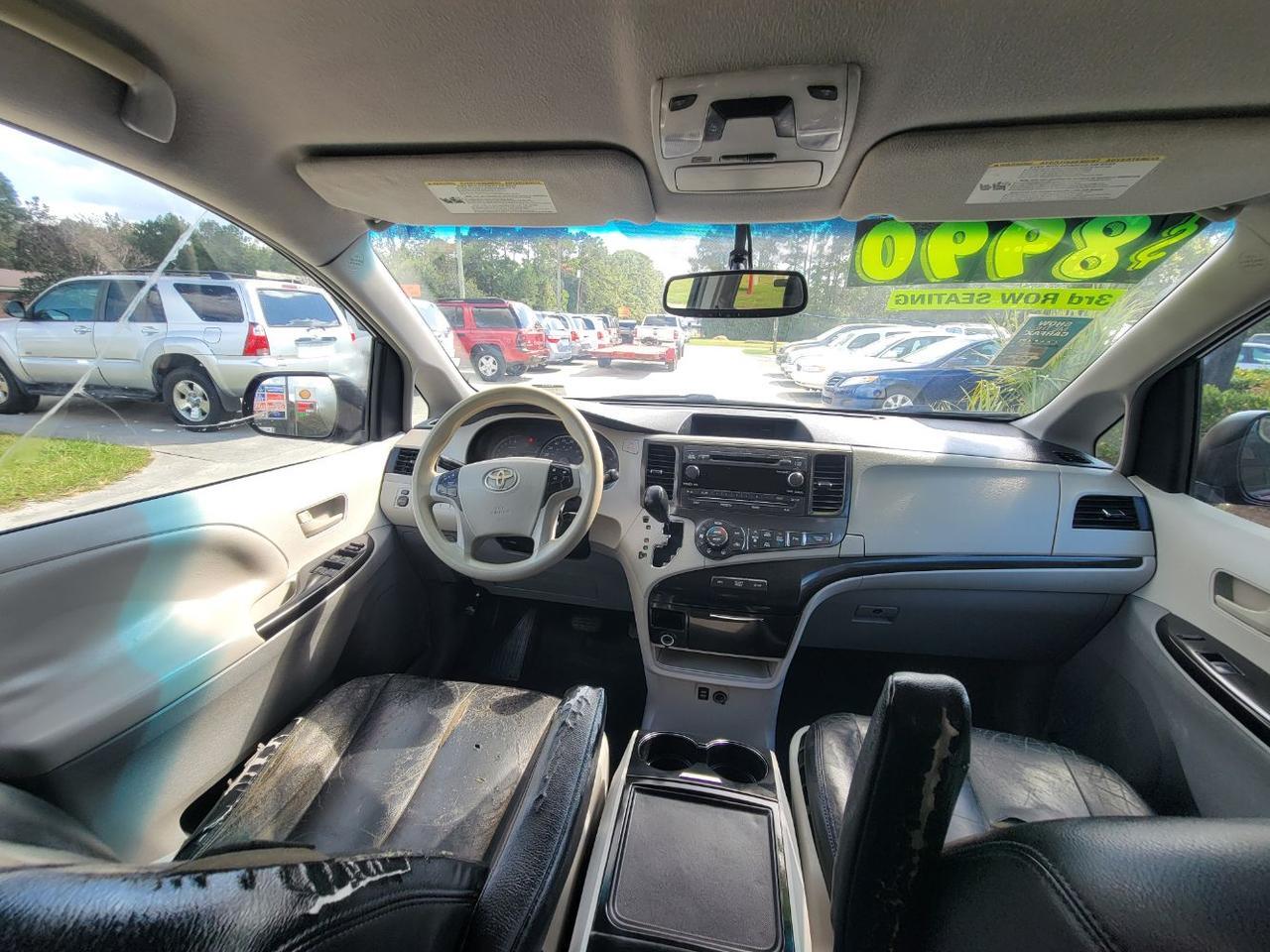 2014 Toyota Sienna LE V6 7 Passenger Auto Access Seat | LE V6 8 Passenger | LE V6 7 Passenger Hardeeville SC