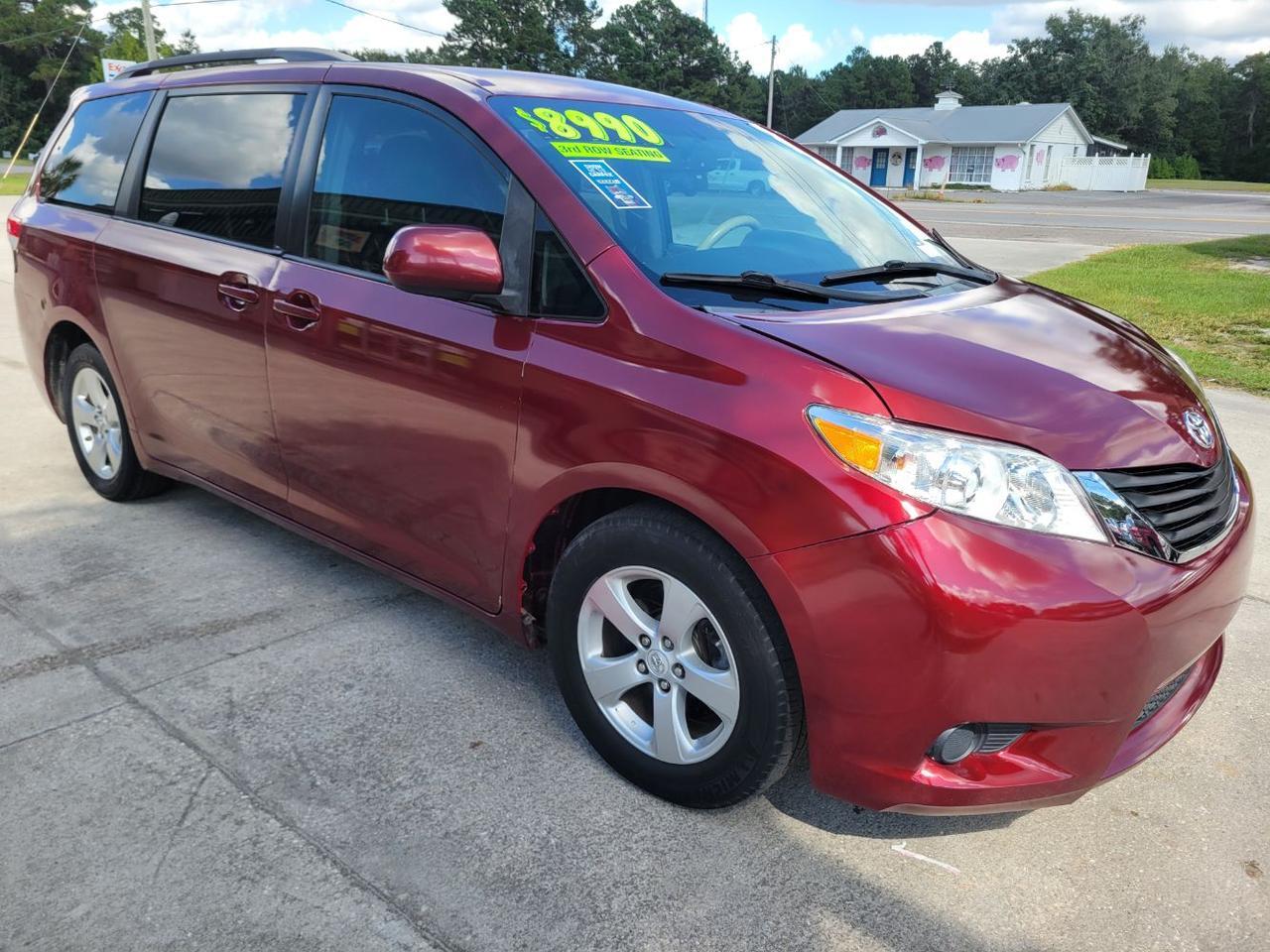 2014 Toyota Sienna LE V6 7 Passenger Auto Access Seat | LE V6 8 Passenger | LE V6 7 Passenger Hardeeville SC