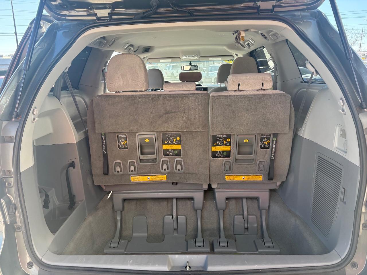 2014 Toyota Sienna LE V6 8 Passenger Austin TX