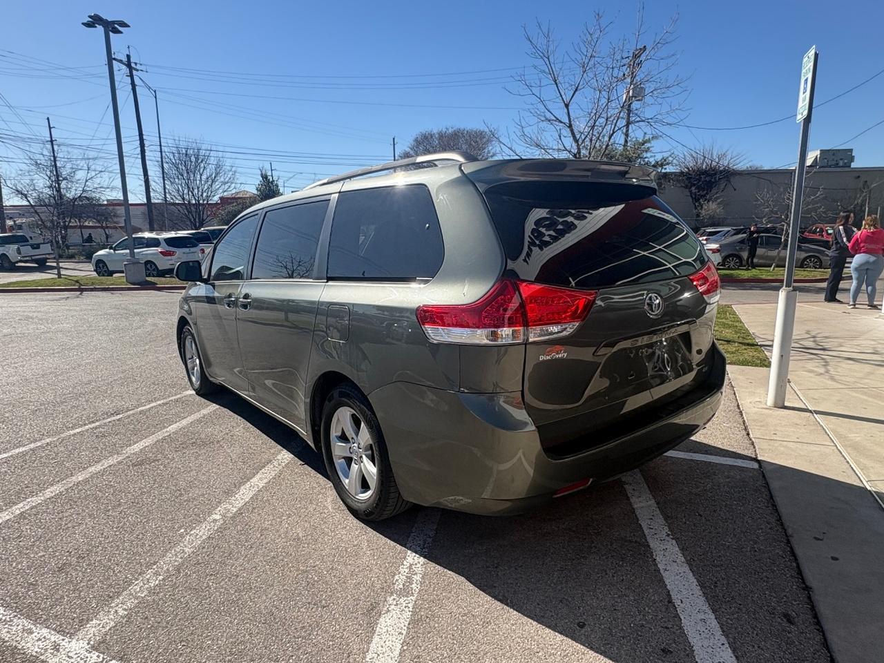 2014 Toyota Sienna LE V6 8 Passenger Austin TX