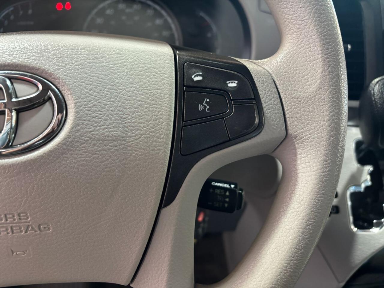 2014 Toyota Sienna LE V6 8 Passenger Franklin OH